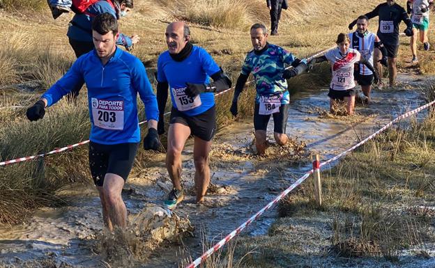 Jorge García Villacorta y Mónica Aller triunfan en el Cross de Villabalter