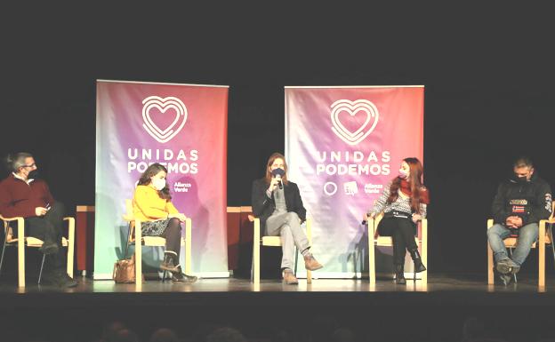 Podemos promete «blindar la sanidad» y «reducir a la mitad las listas de espera quirúrgica» en un año