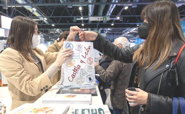 La actividad comercial de Castilla y León en Fitur se incrementa un 30% respecto al año pasado