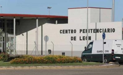 Una mujer se enfrenta a cuatro años de prisión por intentar meter dos bellotas en Villahierro