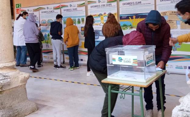 Más de 500 alumnos de nueve institutos participan en el proyecto 'Life IP-Duero' de la CHD dentro de un programa de educación ambiental