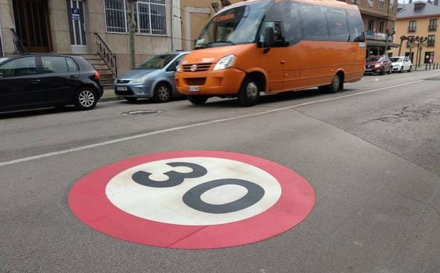 Los controles de rádar de la Policía Local de Ponferrada han sancionado a 83 conductores en las zonas con límite a 30 y 50 km/h