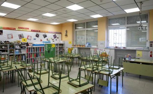 Medio centenar de aulas inician la cuarentena en León por casos de covid-19