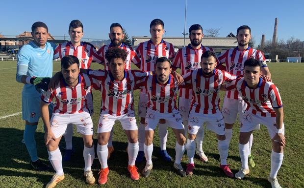 El Bembibre paga con derrota la falta de puntería ante el Mirandés B