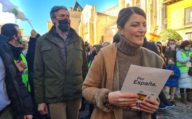 Abascal afirma que Vox presenta diez medidas frente a las 1.000 de Mañueco porque «es mejor decir poco y claro y que marque un rumbo»