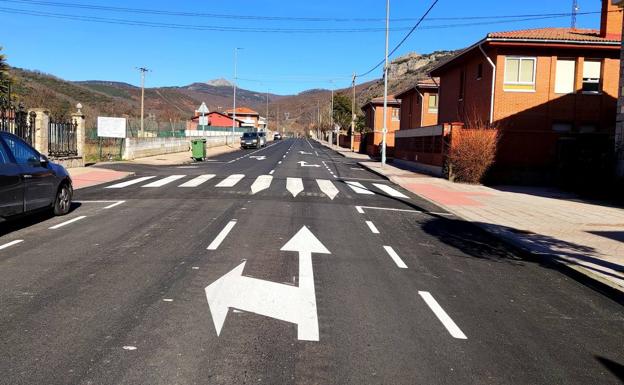 El Ayuntamiento de La Robla refuerza la pavimentación de la Calle Mayor con más de 76.000 euros