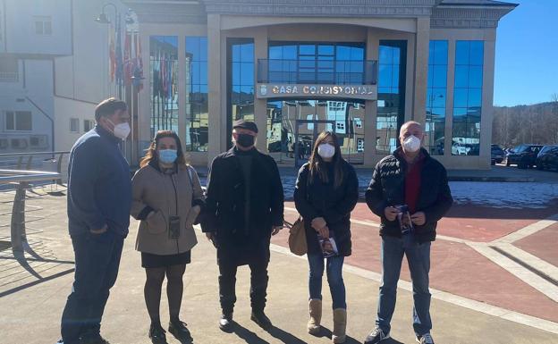 Coelho desgrana en Vega, Folgoso y Noceda las propuestas del PP para la mejora de la vida de los mayores