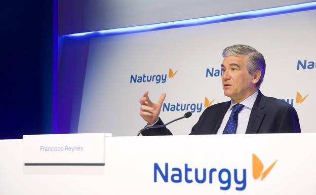 Naturgy deja atrás las pérdidas al ganar 1.214 millones en 2021