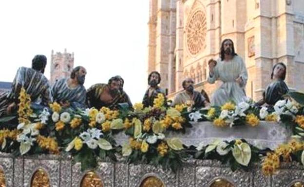 El obispo de León concede el título de 'sacramental' a la Hermandad de Santa Marta y de la Sagrada Cena