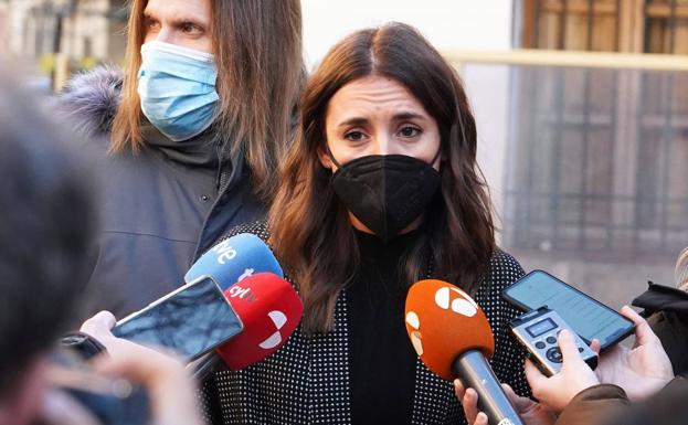 Irene Montero afirma que a «mudanzas Mañueco» se le hace larga la campaña porque no «tiene nada que ofrecer»
