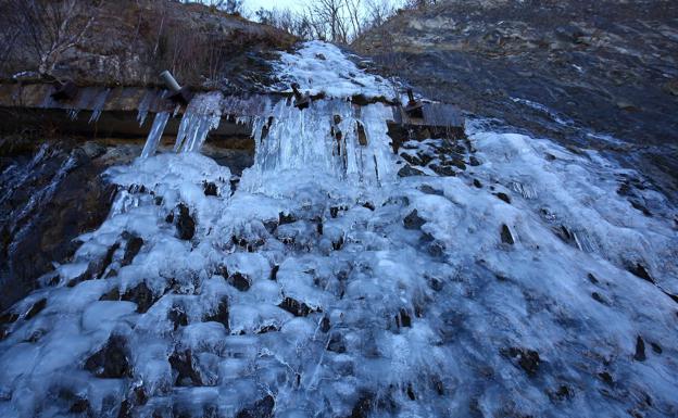 Las heladas congelan León con temperaturas de hasta 5,9 grados bajo cero