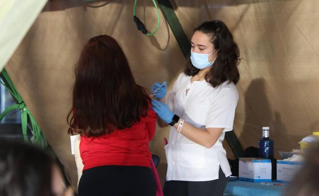 Las repescas y la segunda dosis de los nacidos en 2010 y 2011 centrará la campaña de vacunación la próxima semana