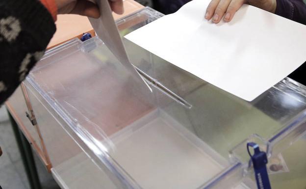 Una treintena de municipios leoneses y más de 200 pueblos contarán con transporte gratuito para votar