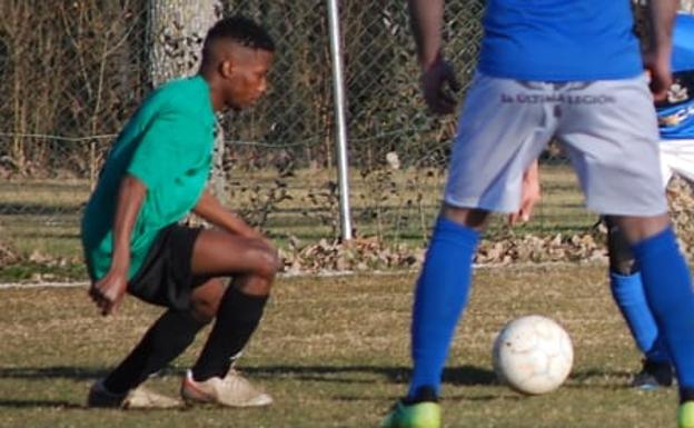 El peor partido de Aarón: «Negro de mierda, te voy a partir los dientes»