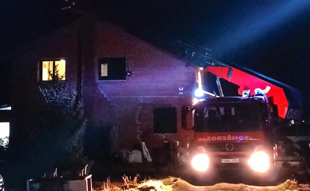 Los Bomberos de León sofocan dos incendios en viviendas en Gordoncillo y Villaquilambre sin consecuencias