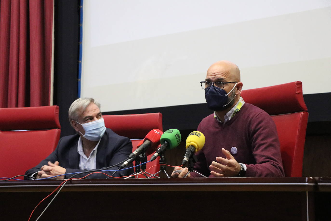 La covid-19 resiente las investigaciones del Hospital de León y deja en el aire más de 75 ensayos