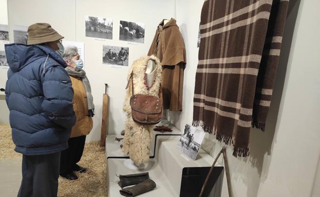 'Entre Pastores y Ovejas', la muestra sobre las raíces de la ganadería ovina en el sur de León