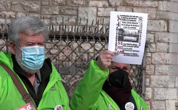 Los pensionistas de León conmemoran sus cuatro años de lucha para conseguir pensiones «dignas y justas»