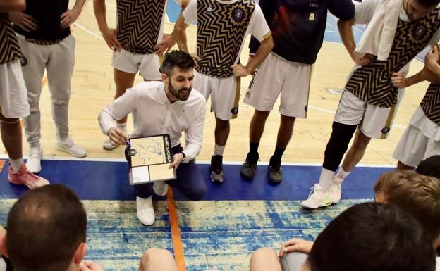 Porriño puede con Reino de León y da más emoción a la pelea por el playoff