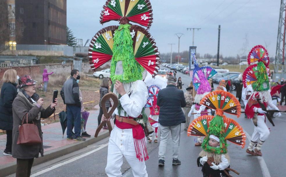 Fresno del Camino luce su Antruejo el Martes de Carnaval
