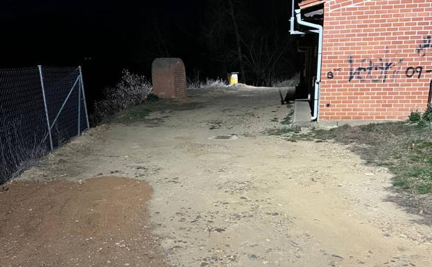 Valencia de Don Juan extiende el alumbrado público al camino a las bodegas del Vergel