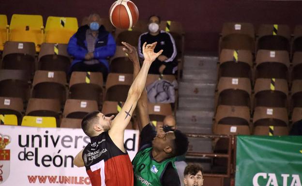 Basket León quiere seguir con su escalada