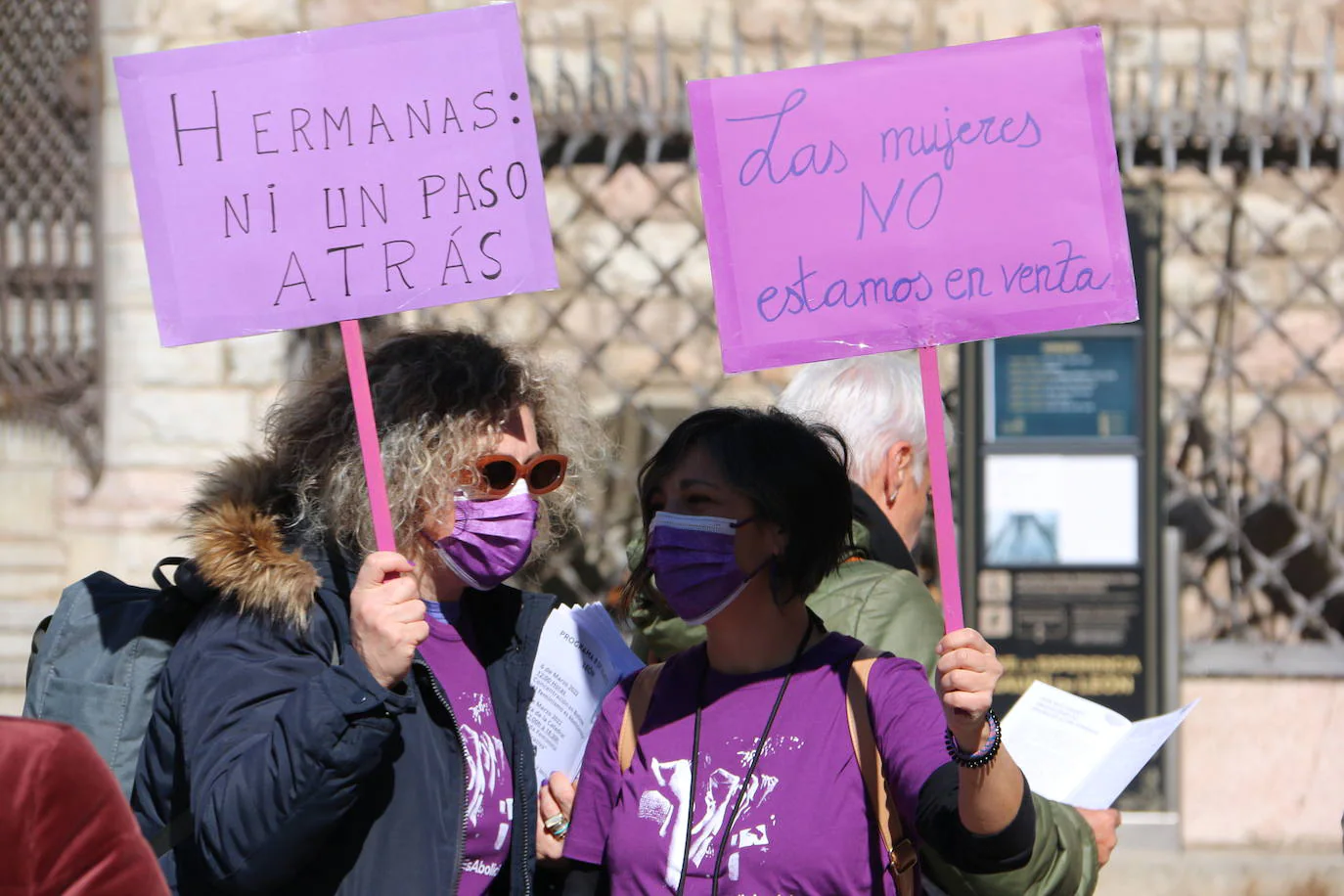 Manifiesto y concentración feminista en Botines