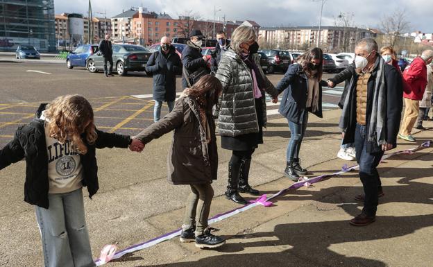 Un abrazo al futuro femenino