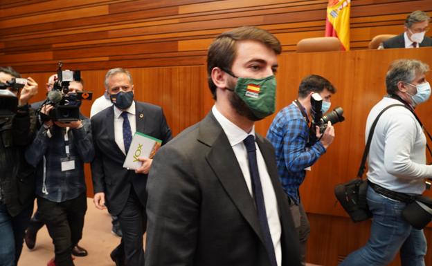 PP y Vox pactan un gobierno de diez consejerías, con tres y la Vicepresidencia para los de Abascal