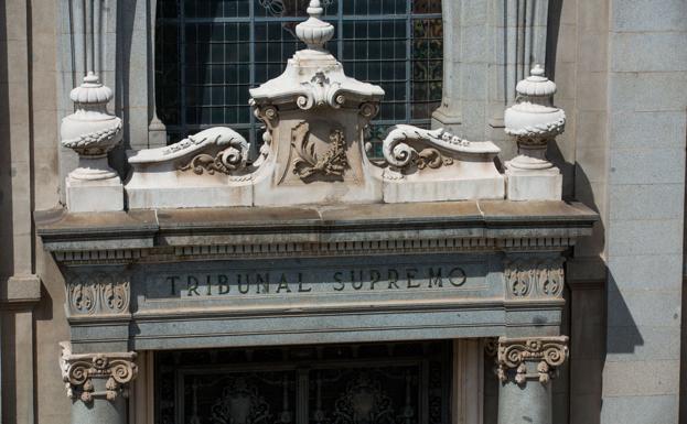 Rebajan la pena a un conductor borracho que mató a un ciclista