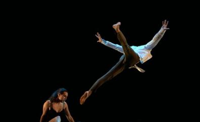 El espectáculo de danza 'Miradas en blanco' se sube el domingo a la escena del Auditorio Ciudad de León