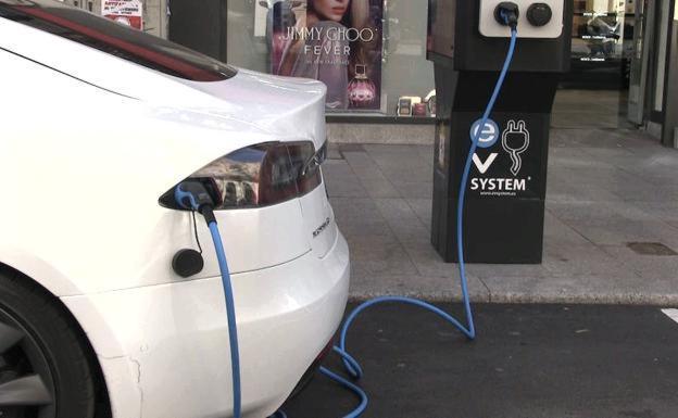 Ibredrola asumirá próximamente la oferta de puntos de recarga de vehículos eléctricos de León