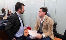 Raúl de la Hoz (PP) y Luis Tudanca (PSOE) repetirán como portavoces de sus grupos parlamentarios en las Cortes