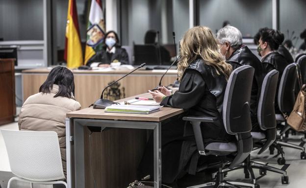 Condenada a prisión permanente revisable por asesinar a su hija en Logroño