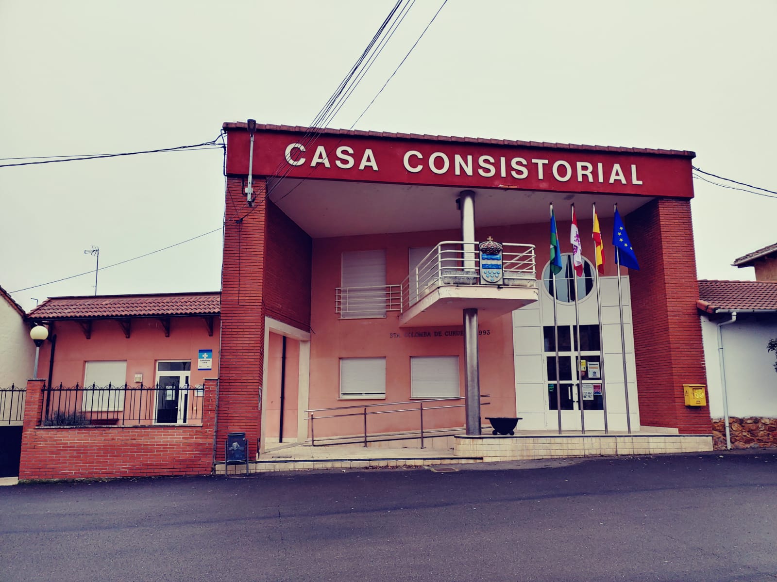 El PSOE de Santa Colomba de Curueño exige una rehabilitación del consultorio médico de Barrillos