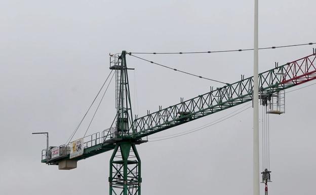 La construcción en León se ve obligada a parar obras en marcha y vive un periodo «complicado»
