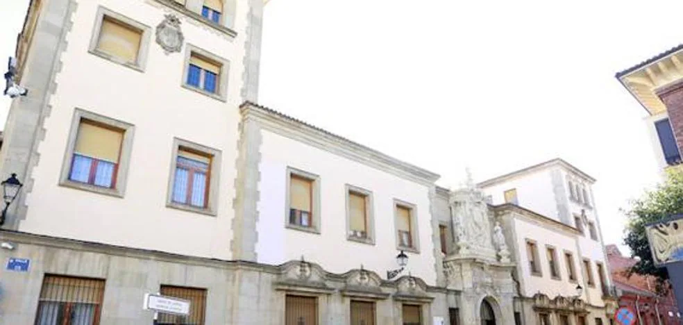 Seis años de prisión y 16 meses de multa por estafar 109.400 euros a una sociedad en León