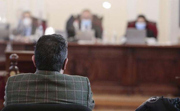 La Audiencia absuelve al exalcalde de Cubillos del Sil de prevaricación y malversación