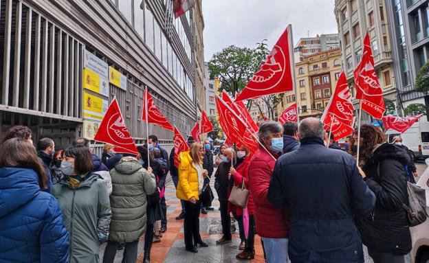 Los inspectores de trabajo se concentran el León para exigir al Gobierno el refuerzo de la plantilla