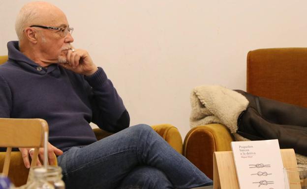 Los 'Pequeños barcos a la deriva' de Miguel Rojo navegan por León