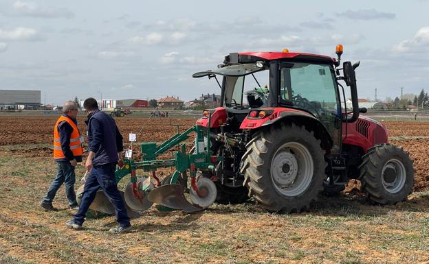 Mansilla de las Mulas se convierte en capital nacional de arada