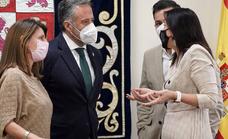 El PSOE se pregunta si hay candidato a la investidura y exige a Mañueco que «dé la cara»