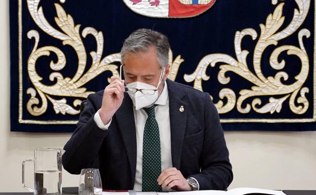 Suárez-Quiñones pide «ideas» en la negociación del nuevo gobierno y «no estar solo pendientes de las siglas»