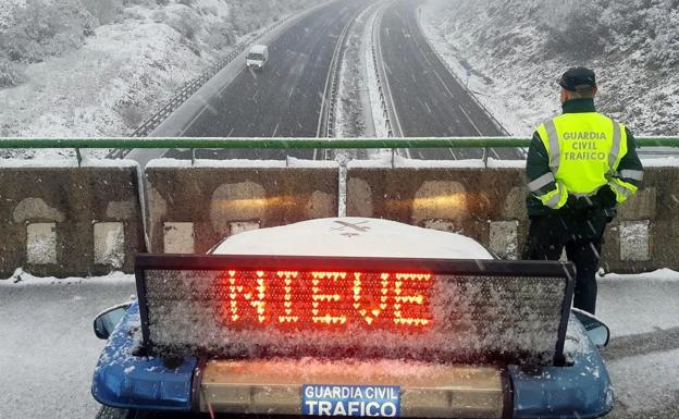 La nieve regresa esta semana a León y podría aparecer en cualquier punto de la provincia