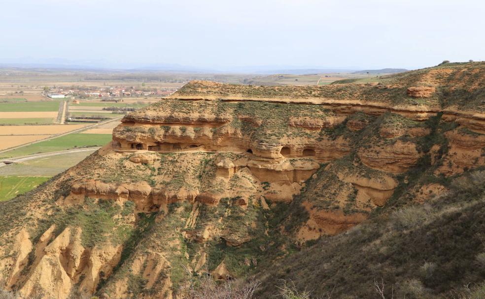 La «revolución» de las Cuevas Menudas cumple un año y miran al centro arqueológico que las 'una' a Lancia