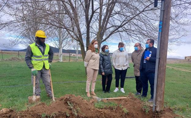 Barcones garantiza que en cuatro años máximo toda la población tendrá acceso a internet ultrarrápido en Castilla y León