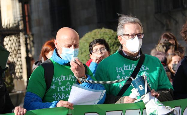 «Ahora más que nunca ¡matrículate en la enseñanza pública!»: la proclama educativa que resuena en León