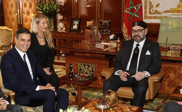 Sánchez sella con el rey marroquí el fin de la crisis