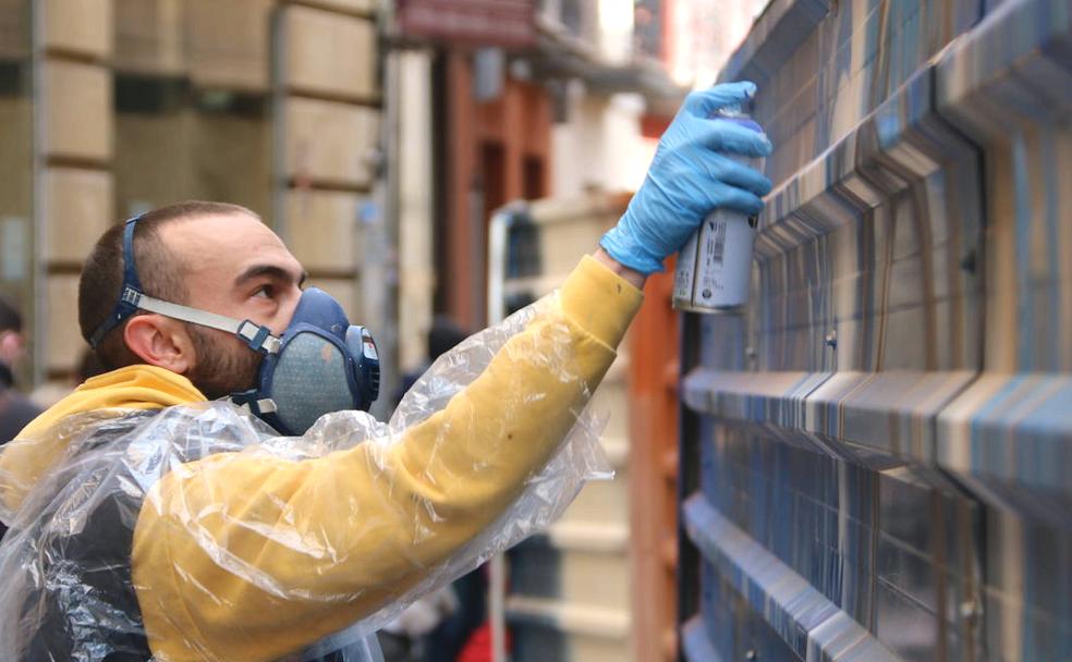 Cuando una valla de obra es el lienzo