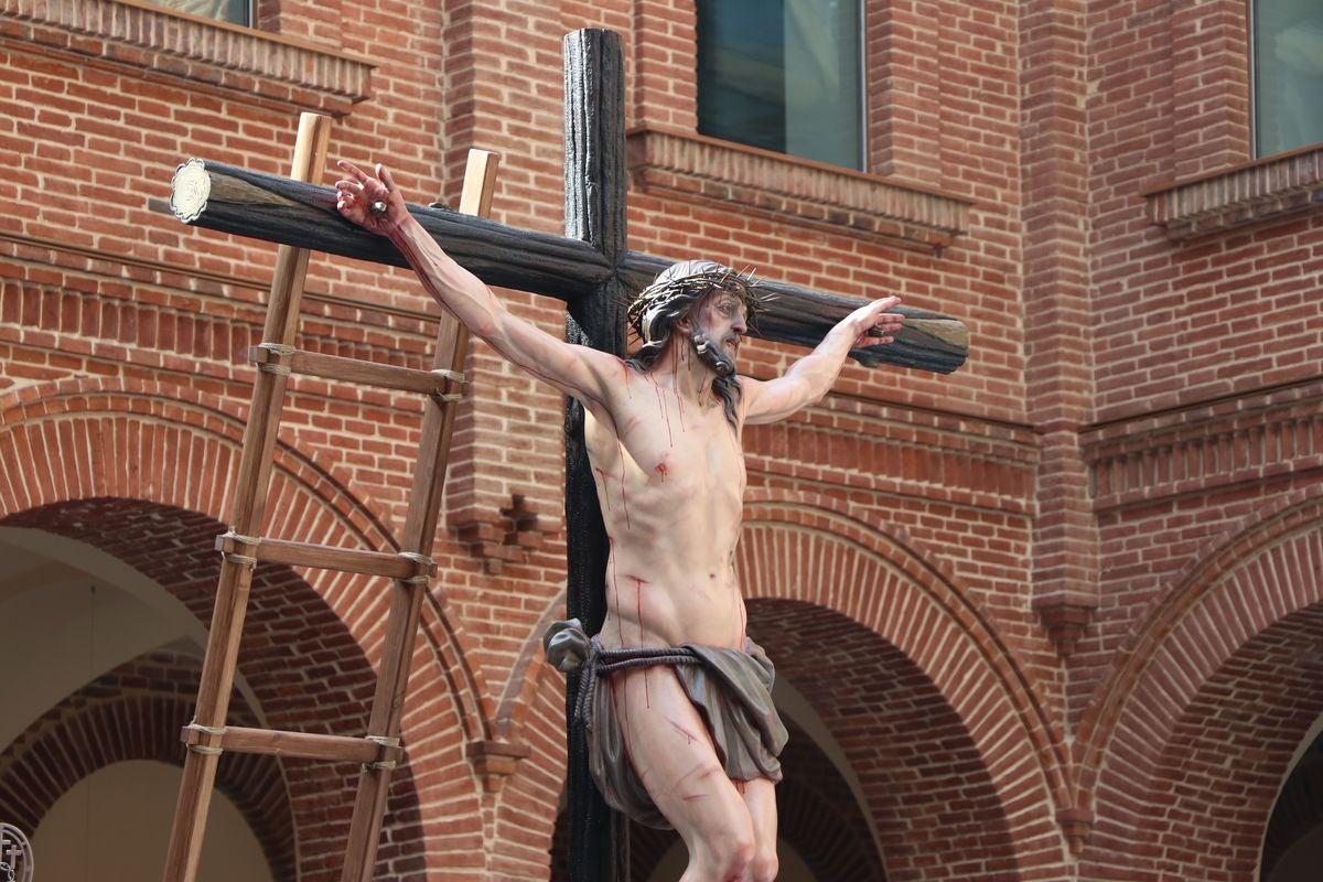 Presentación de la nueva imagen de la Cofradía de las Siete Palabras